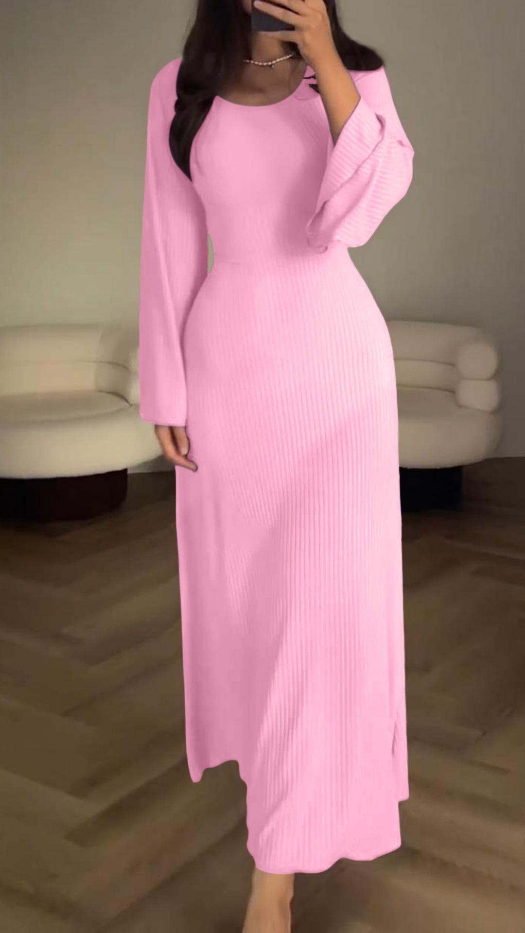 Robe élégante en maille à taille nouée